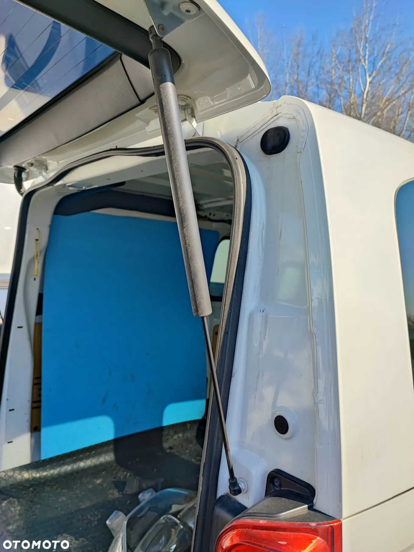 Klapa bagażnika tył Citroen Jumpy Proace biała - 2