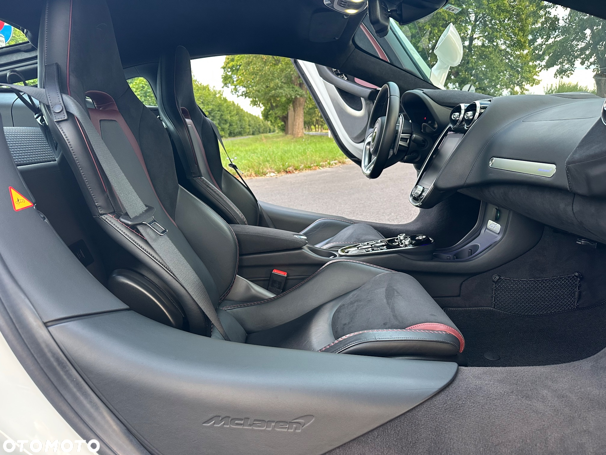 McLaren GT Standard - 24