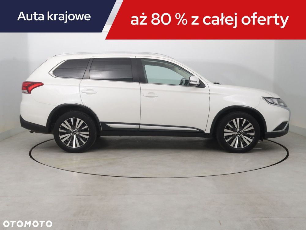 Mitsubishi Outlander - 8