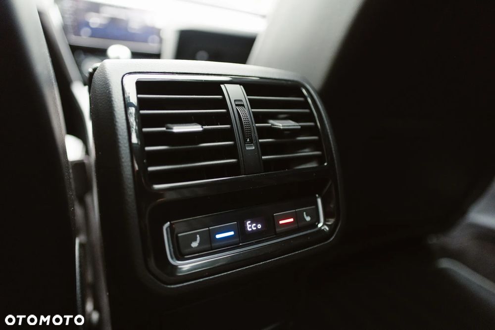 Volkswagen Passat 1.4 TSI DSG GTE - 33