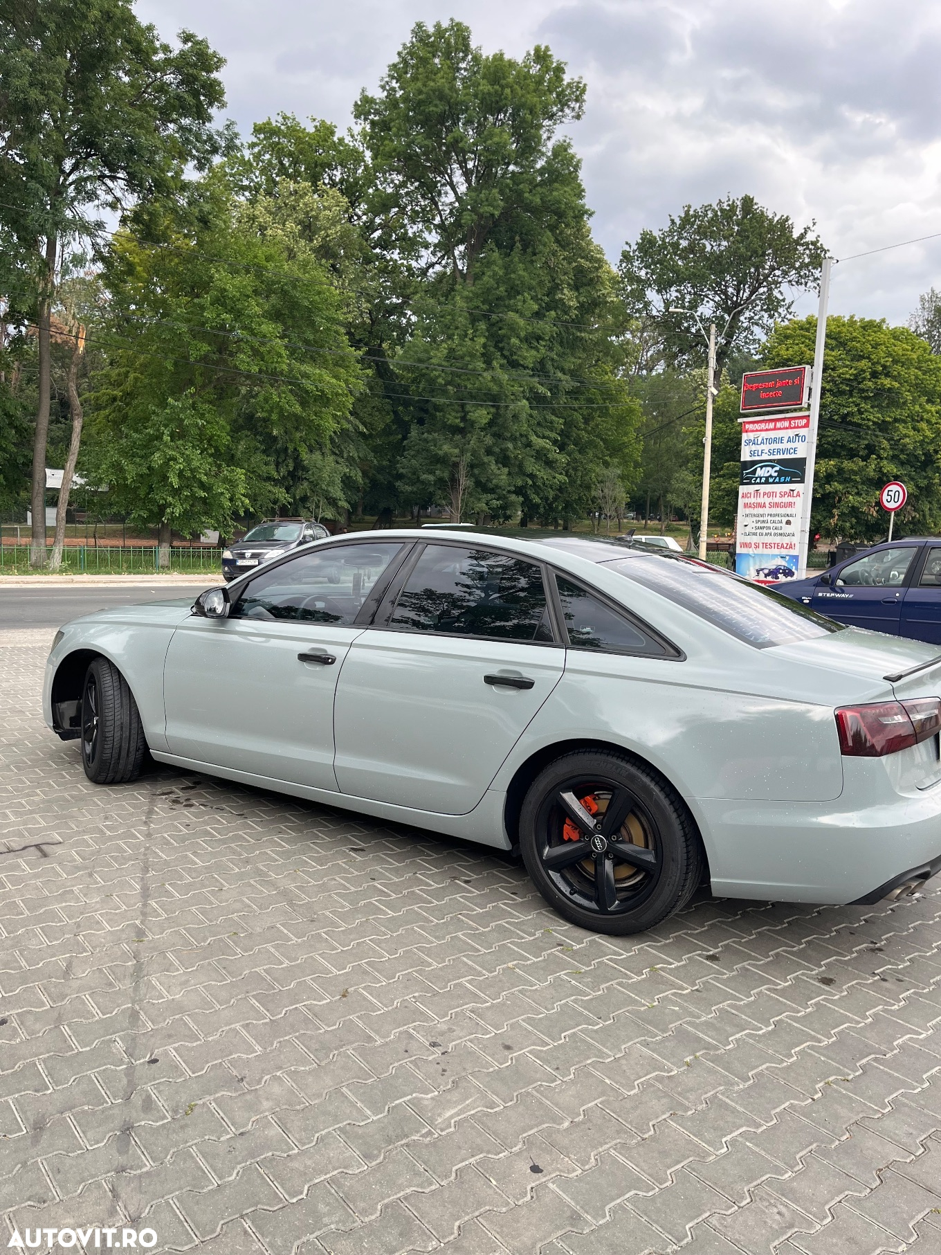 Audi A6 - 6