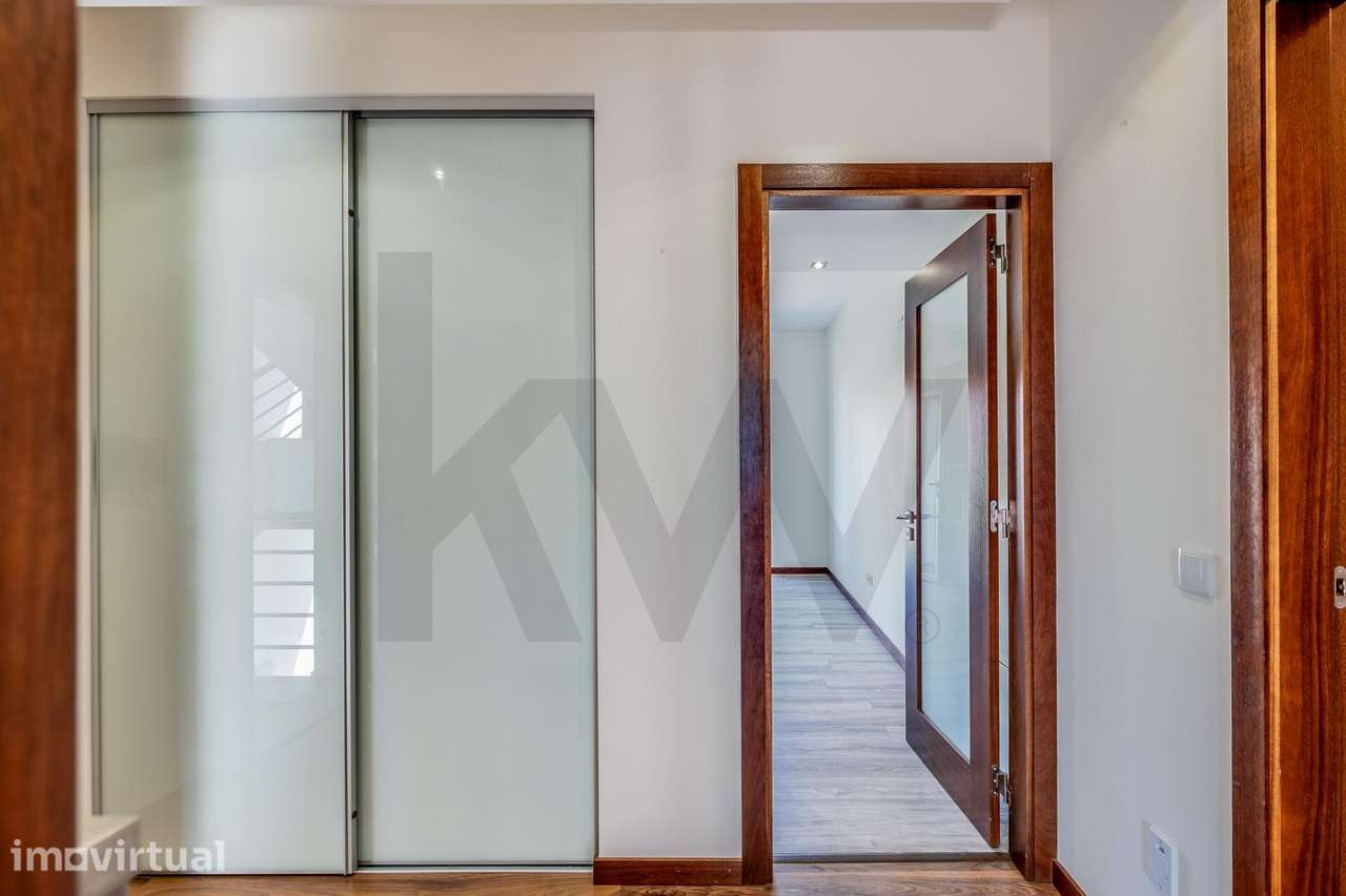 Apartamento T3 com Vista Mar e Garagem, Nazaré - Grande imagem: 5/47