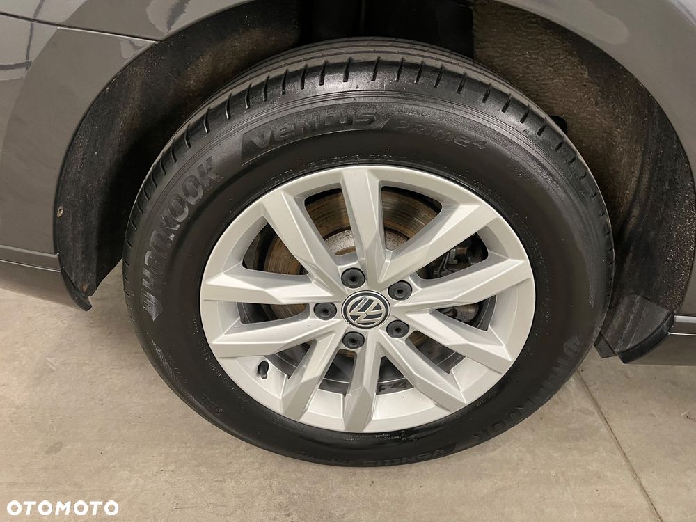 Volkswagen Passat 2.0 TDI BMT Highline - 27