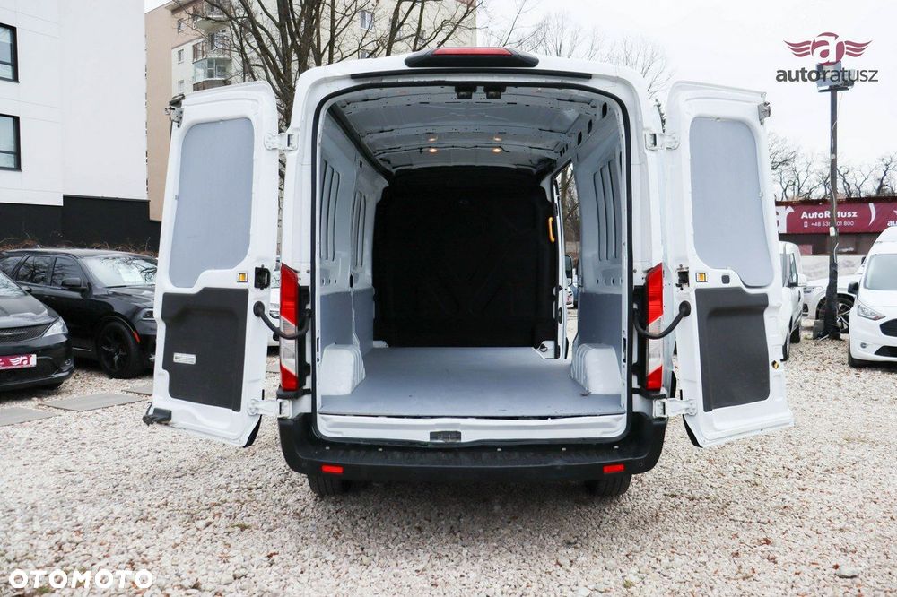 Ford Transit - 10