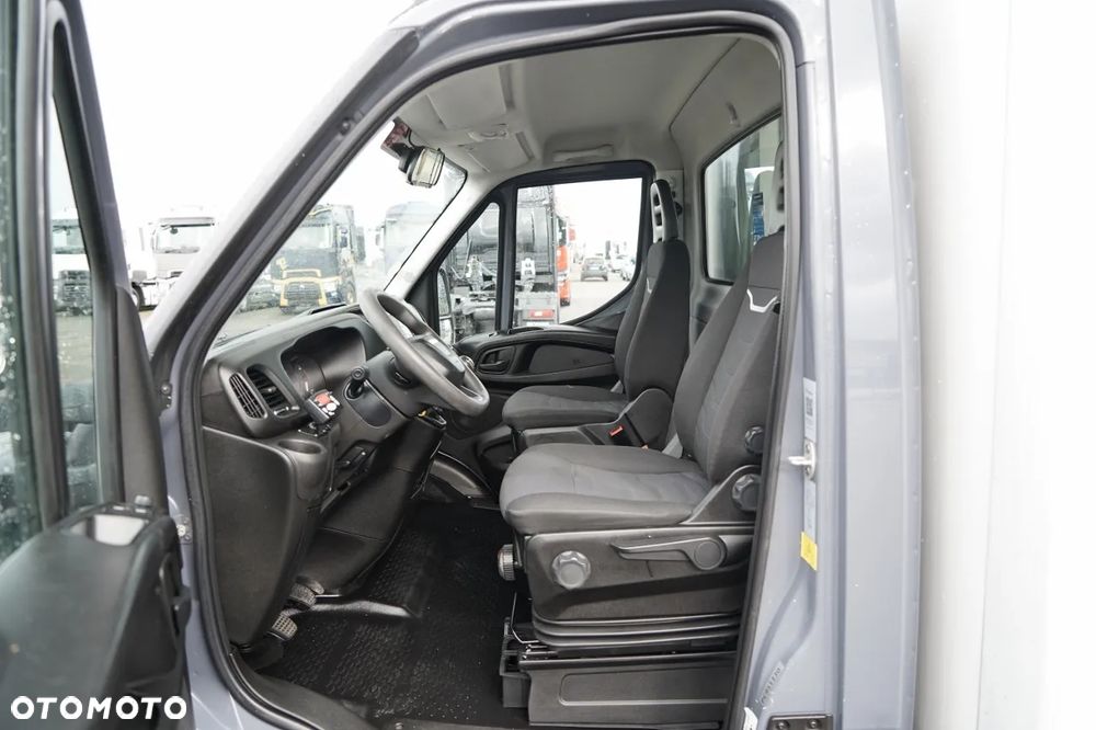 Iveco DAILY 35-130 / CHŁODNIA / AGREGAT XARIOS 350 /  2020 R / Sprowadzony - 24
