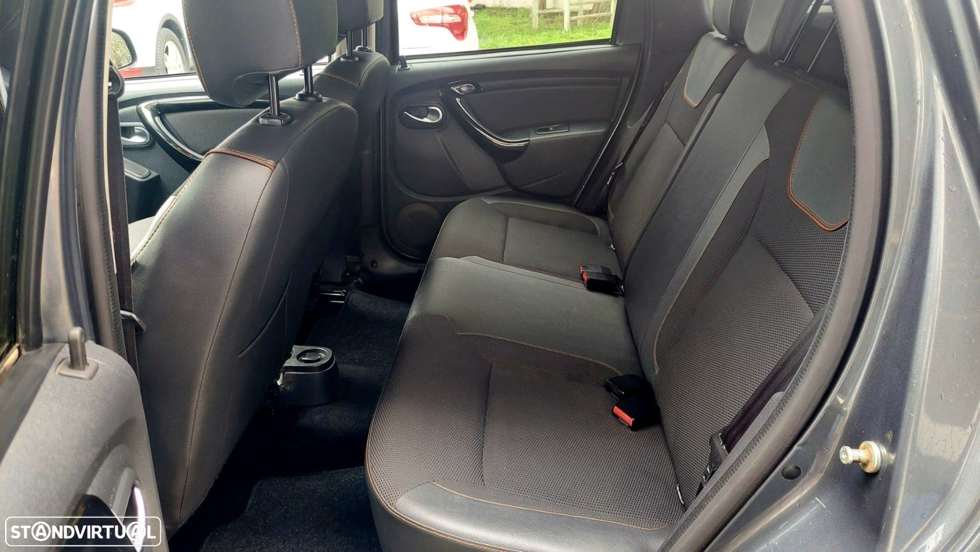 Dacia Duster 1.5 dCi Prestige - 14