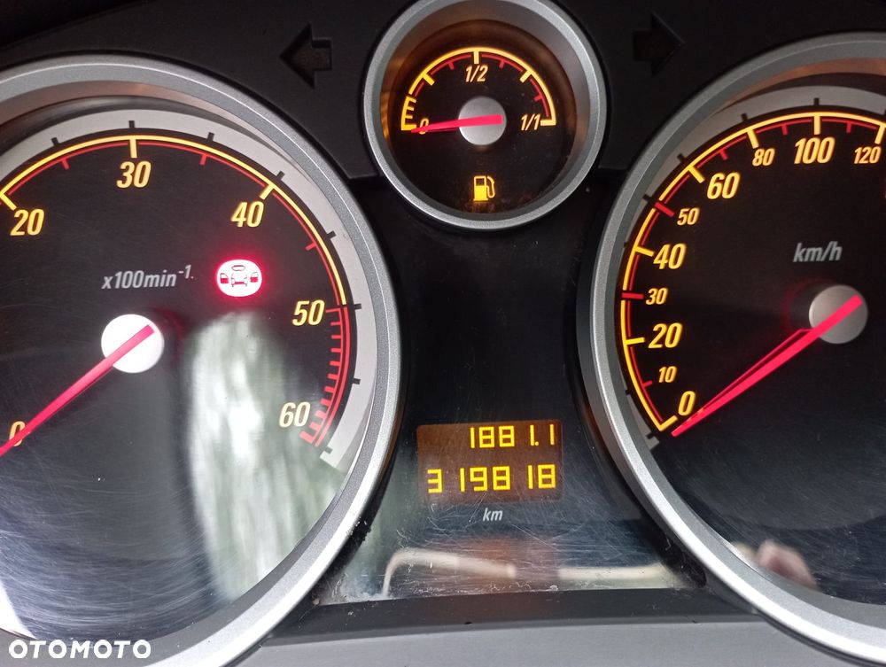 Opel Astra - 16