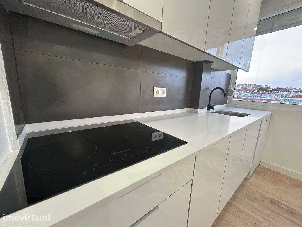 Apartamento T4, totalmente remodelado, Damaia - Grande imagem: 3/21