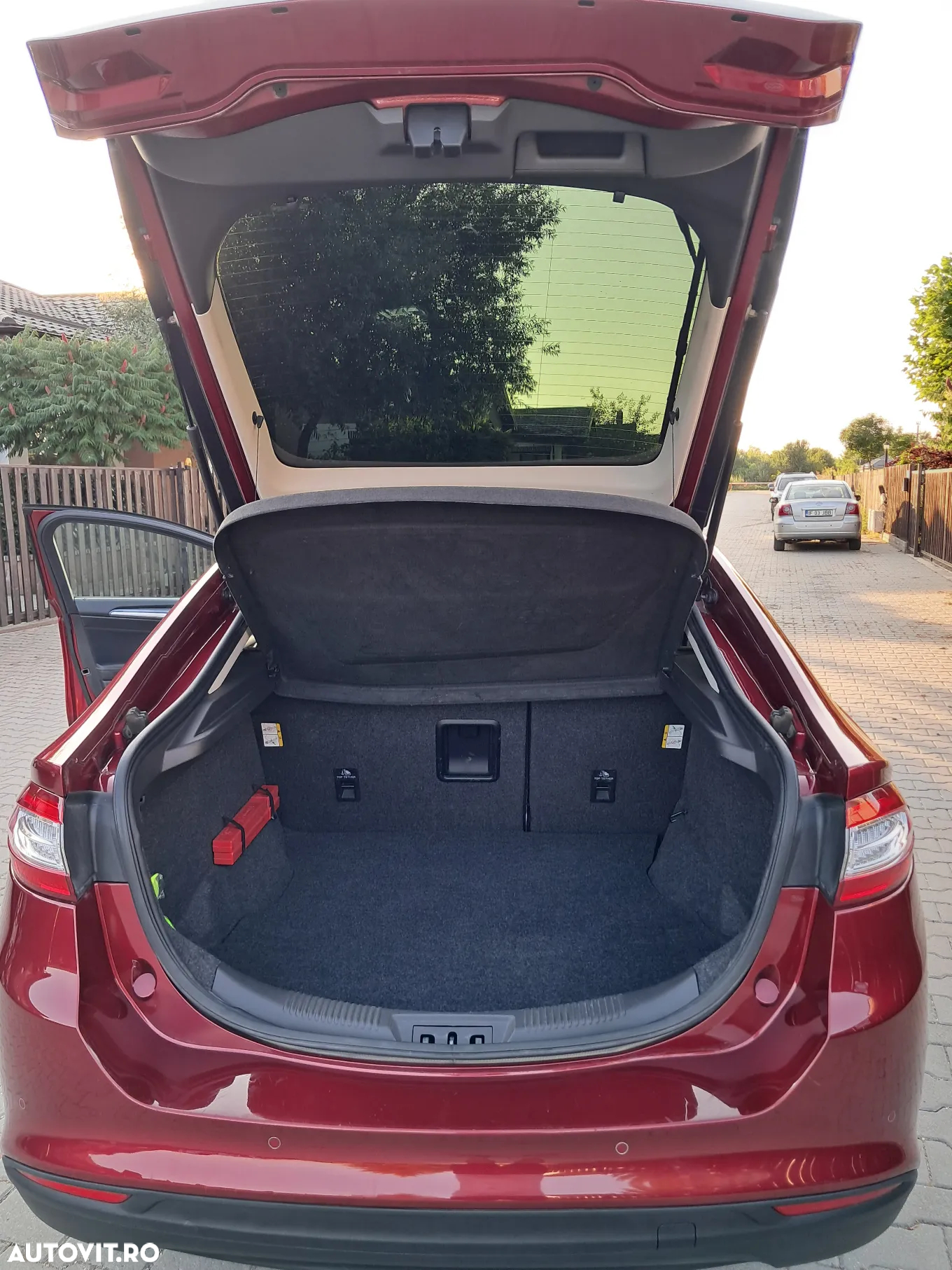 Ford Mondeo 2.0 TDCi Powershift Business - 12