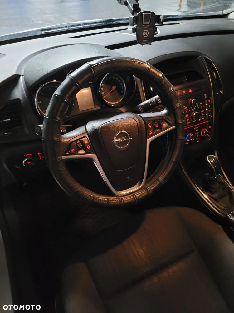 Opel Astra - 4