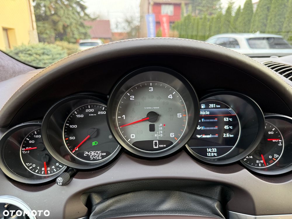 Porsche Cayenne S Diesel - 38