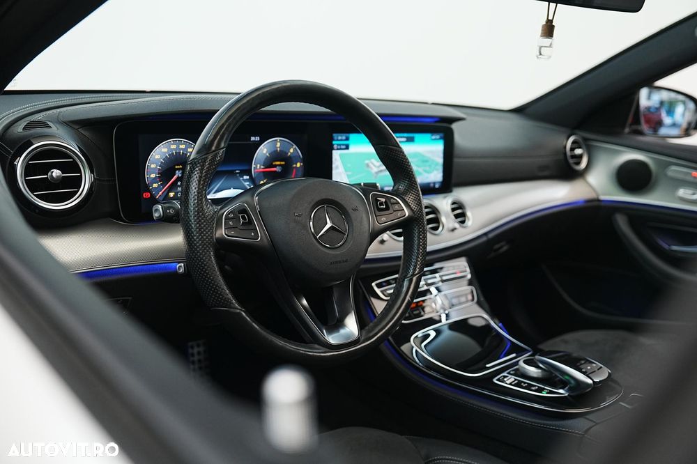 Mercedes-Benz E - 15
