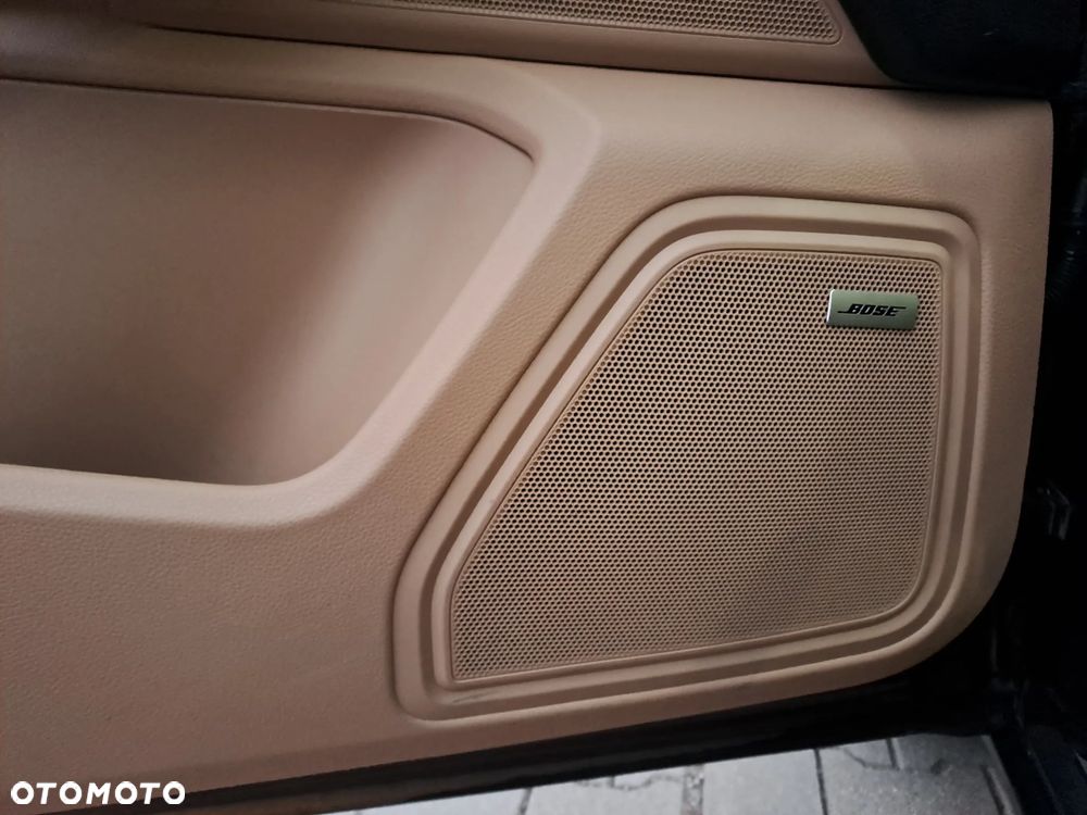 Porsche Macan Standard - 26