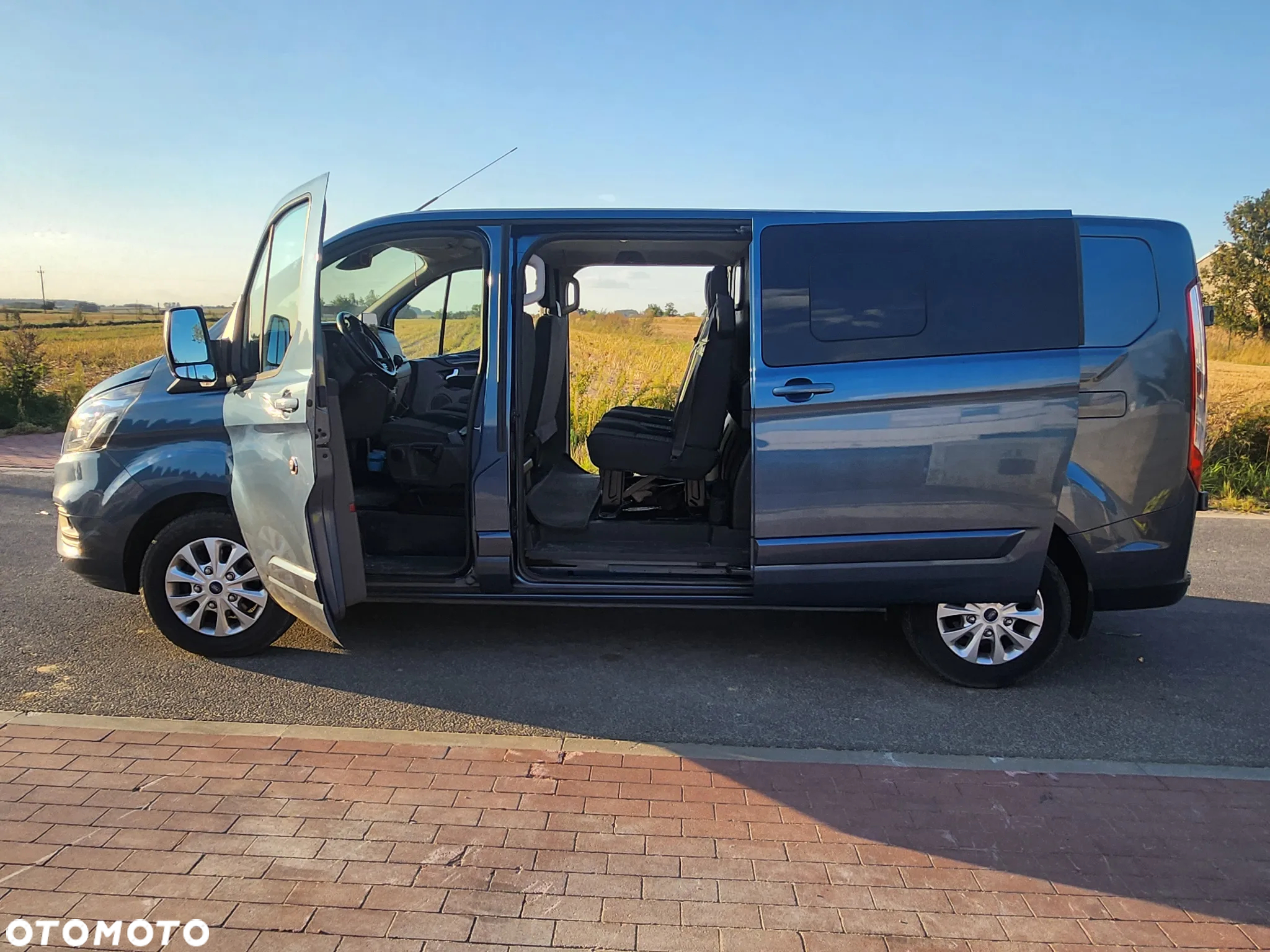 Ford Transit Custom 310 L2H1 Limited - 9
