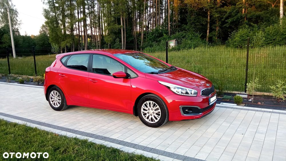 Kia Ceed - 9