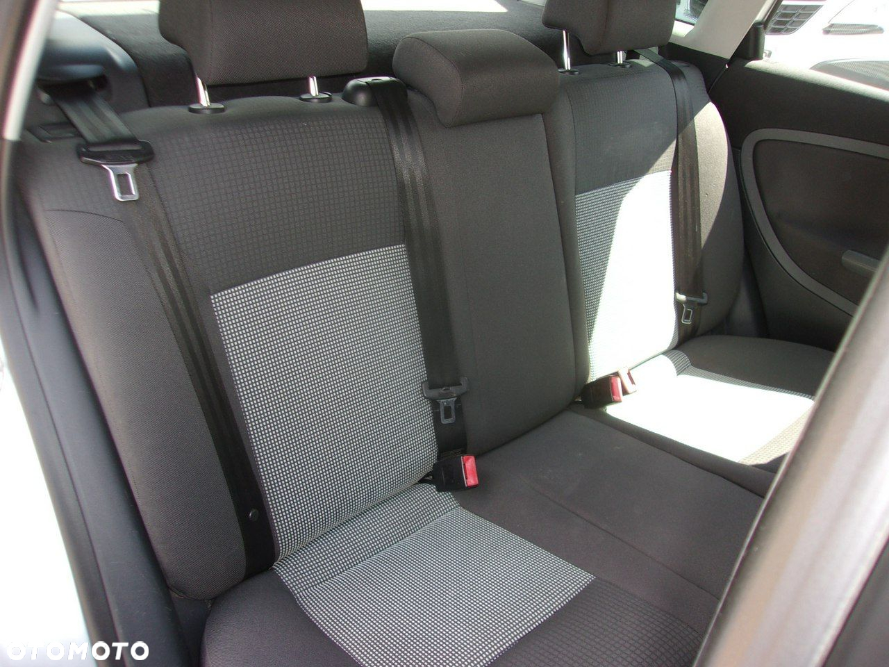 Seat Ibiza 1.4 16V Stylance - 23