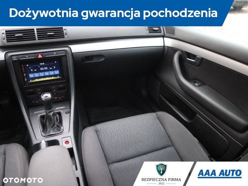 Audi A4 Limousine - 9