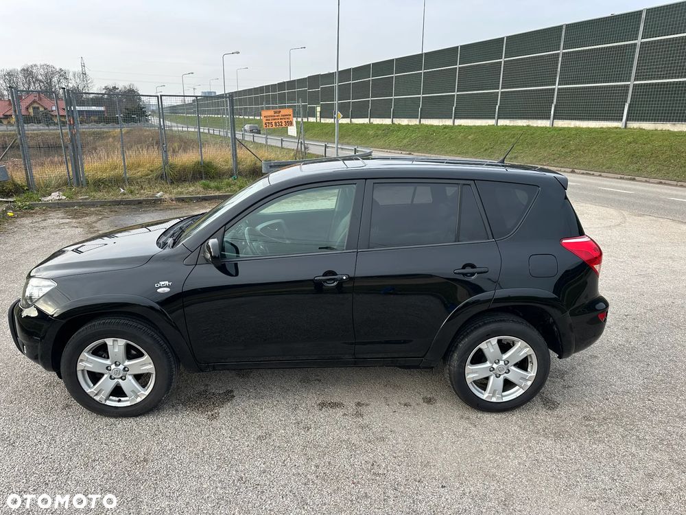 Toyota RAV4 2.2 D-CAT 4x4 Executive - 3