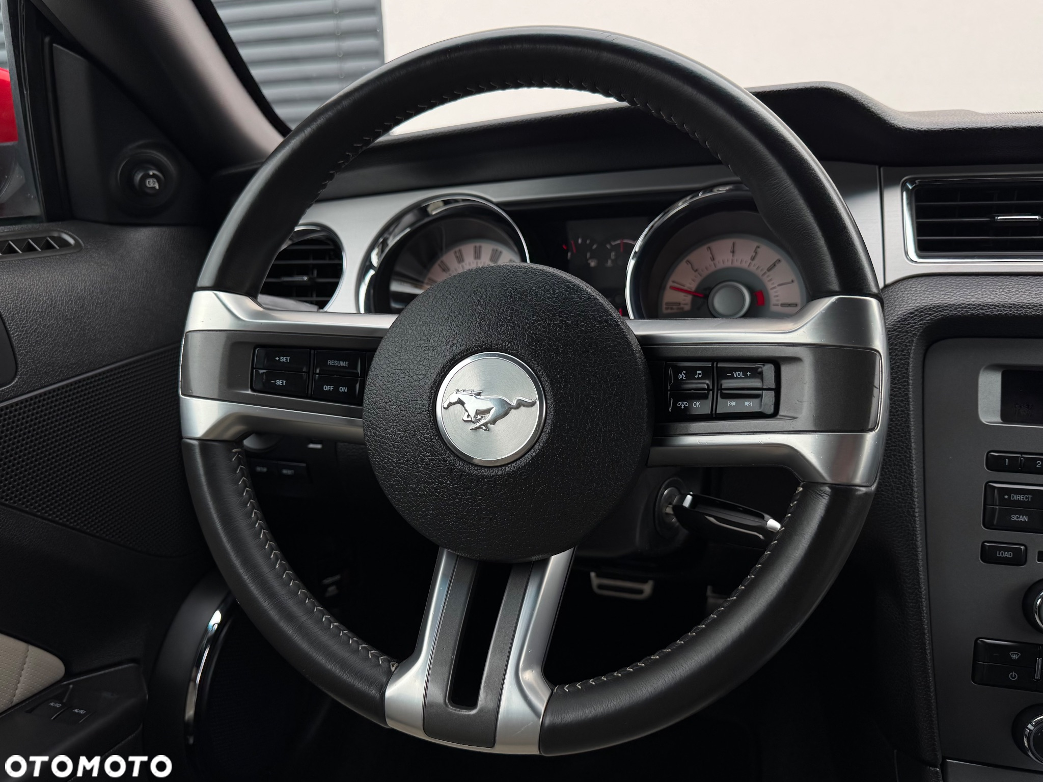 Ford Mustang 5.0 V8 GT - 10