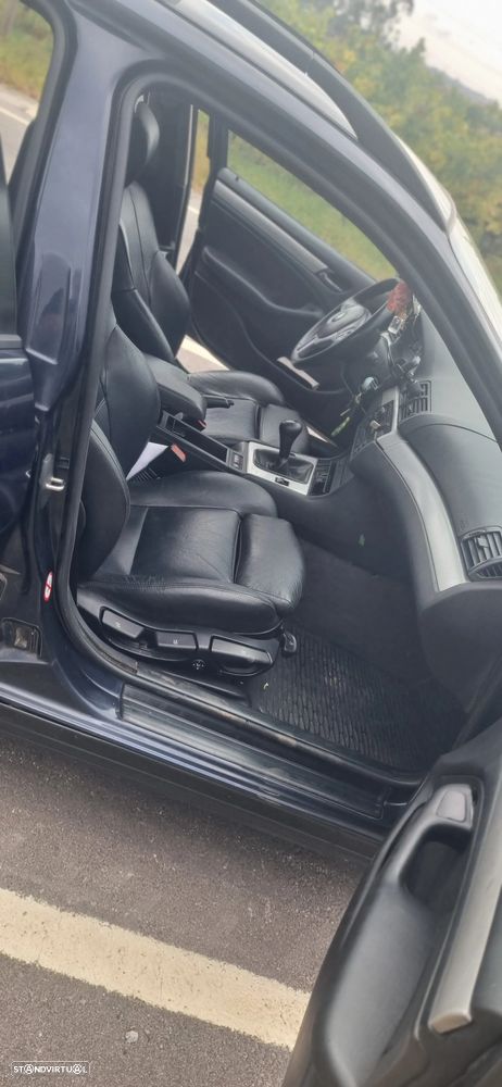 BMW 320 d Touring - 12