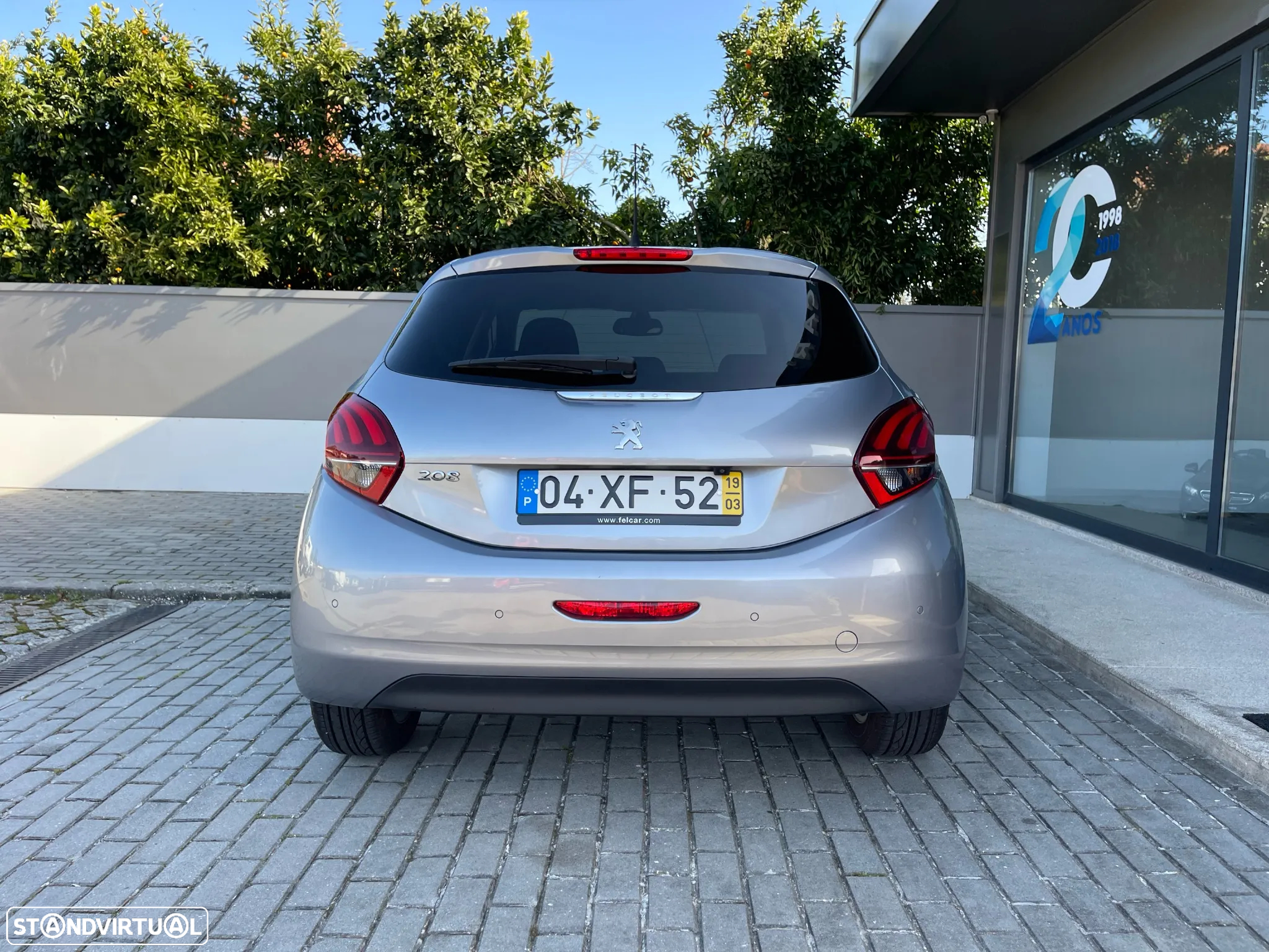 Peugeot 208 1.2 PureTech Signature - 5