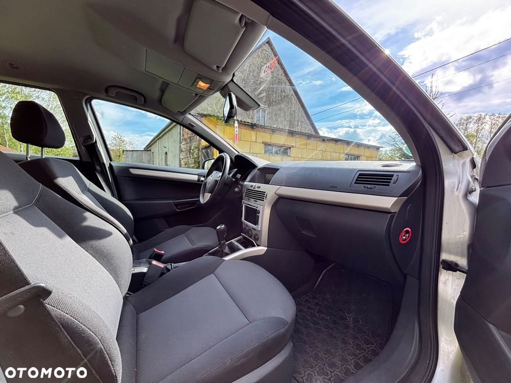 Opel Astra - 19