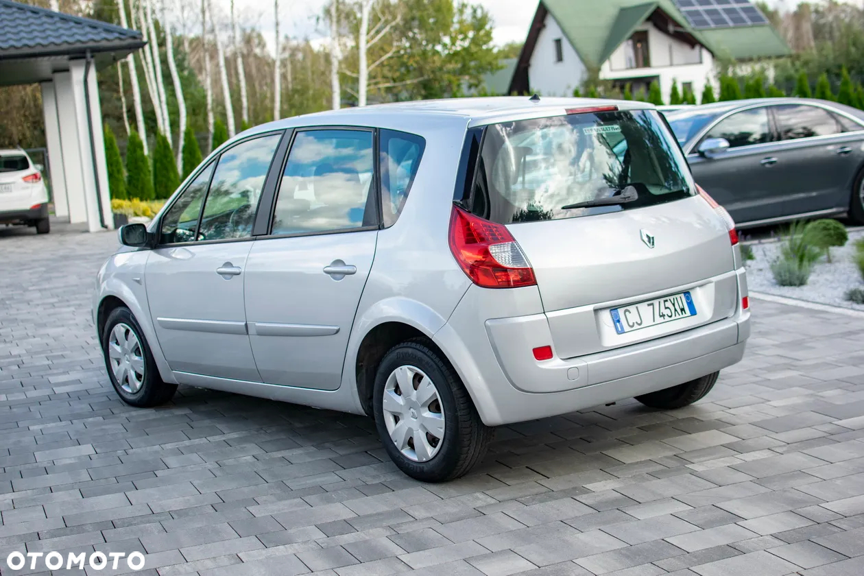 Renault Scenic - 20