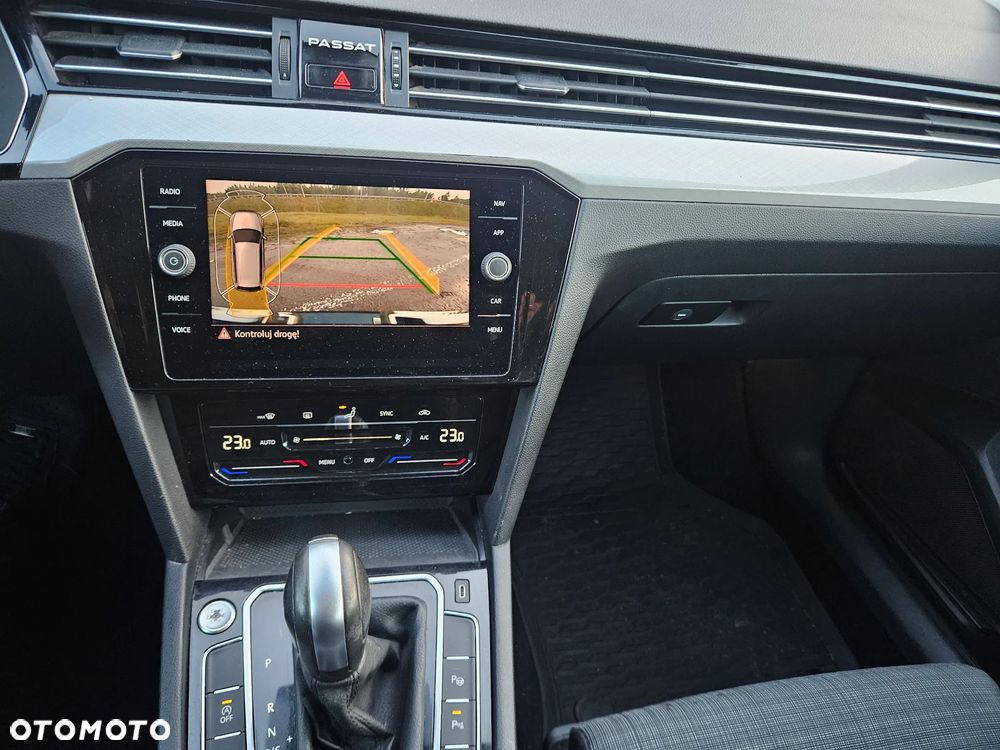 Volkswagen Passat Variant - 36