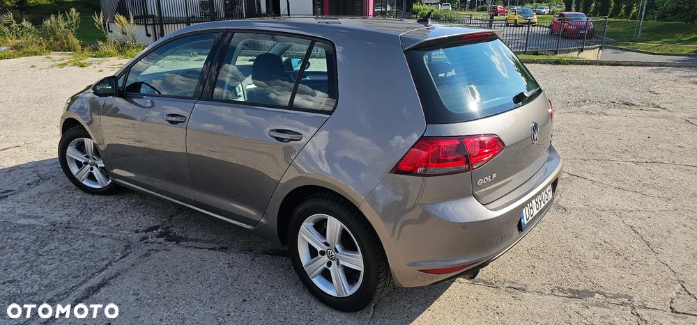 Volkswagen Golf 1.6 TDI BlueMotion Trendline - 6