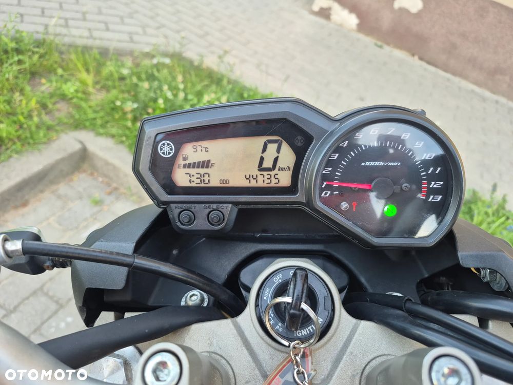 Yamaha XJ - 6