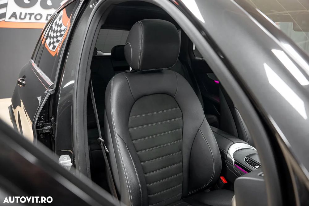 Mercedes-Benz GLC 220 d 4MATIC 9G-TRONIC AMG Line - 32