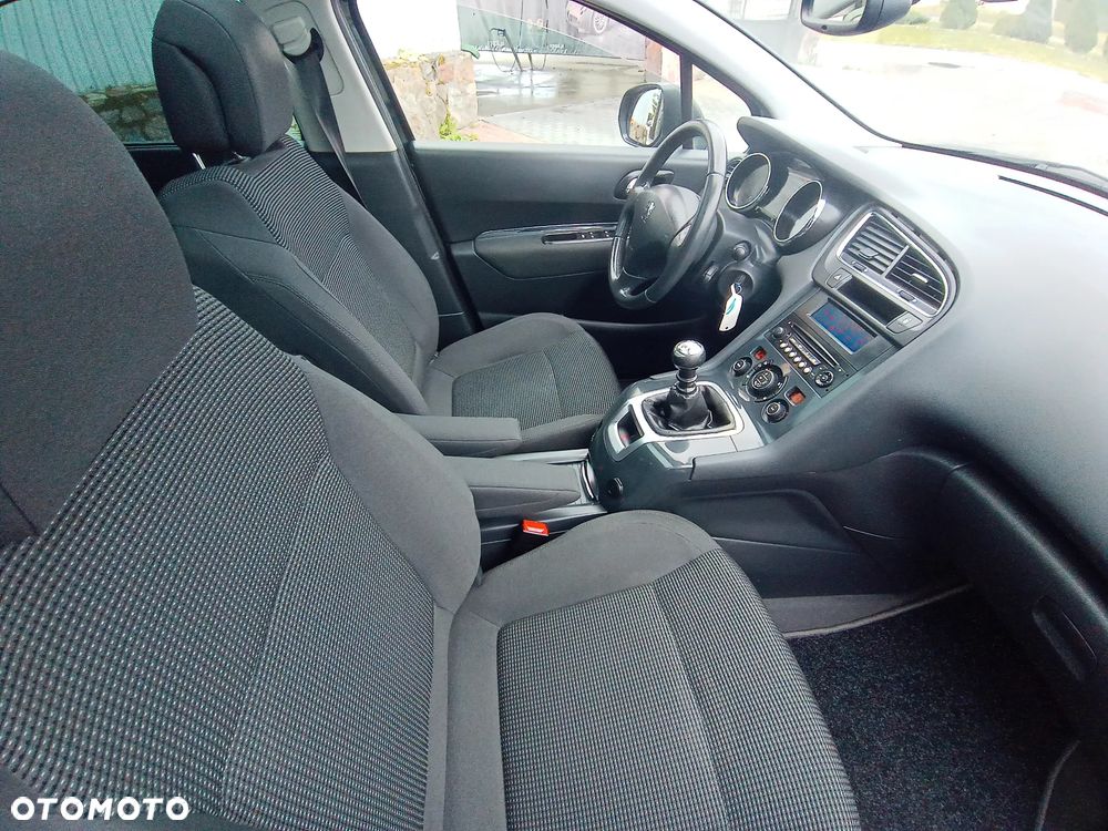Peugeot 5008 HDI FAP 110 Access - 24
