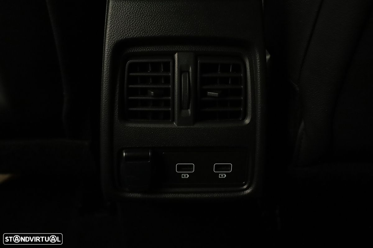 Renault Captur 1.0 TCe Techno Bi-Fuel - 25