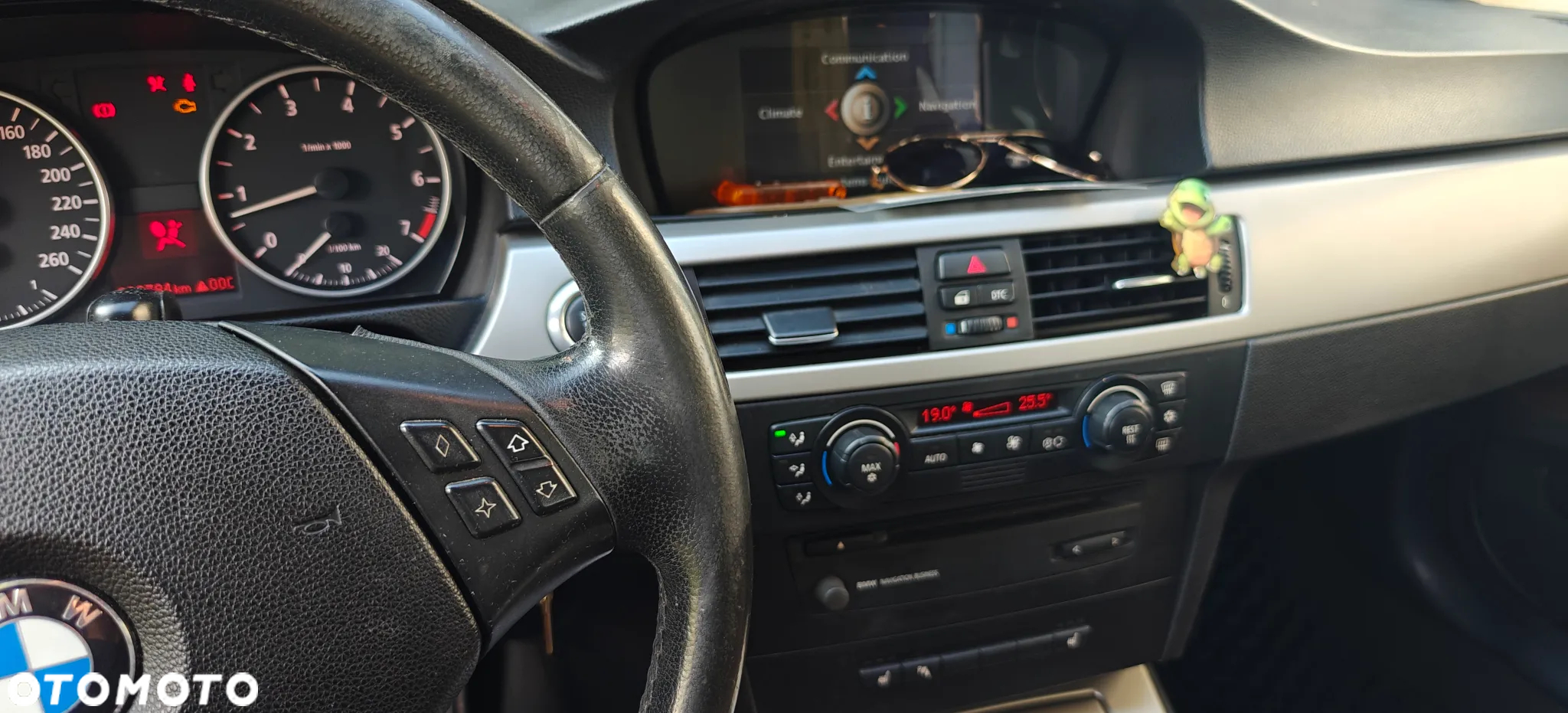 BMW Seria 3 320i - 3