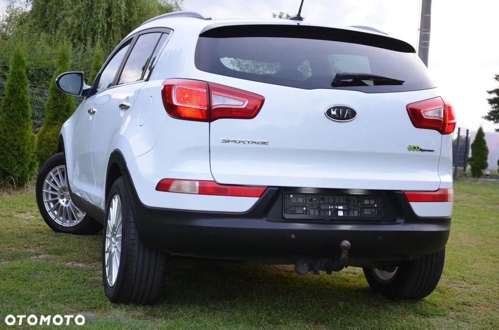 Kia Sportage 1.7 CRDI 2WD ISG Dream-Team Edition - 8