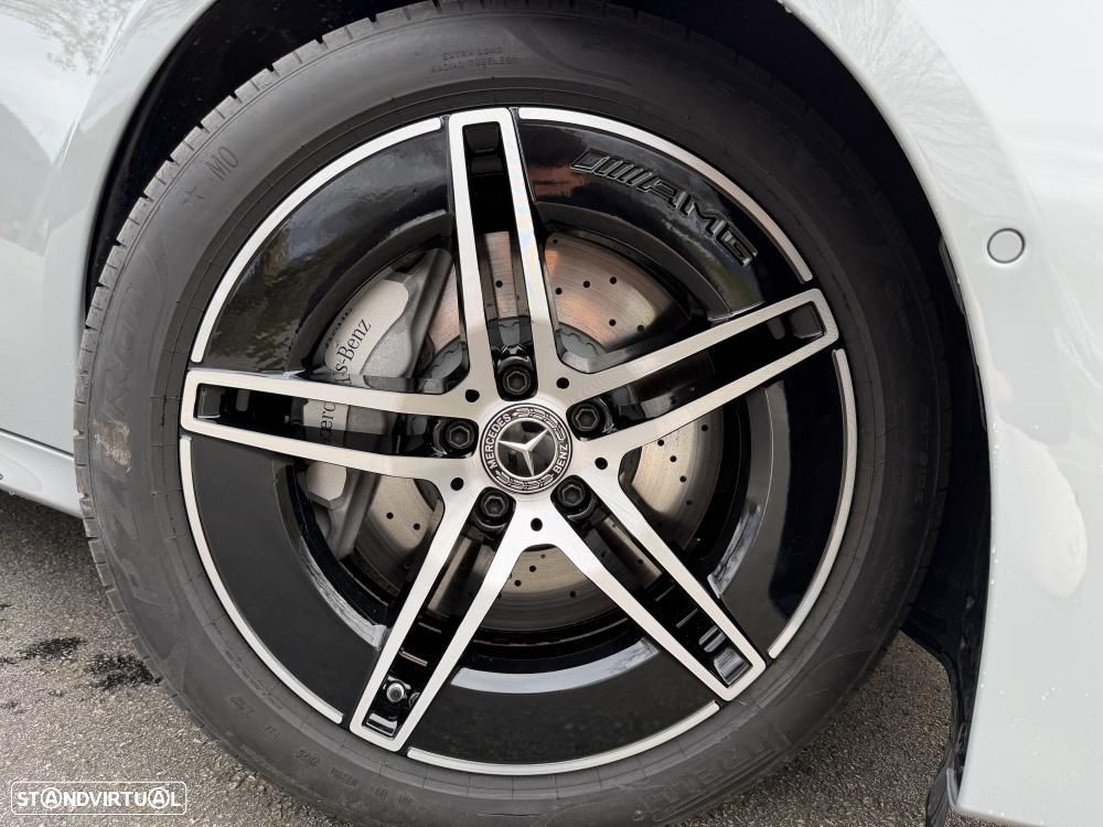 Mercedes-Benz E 300 e AMG Line - 3