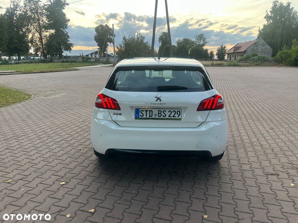 Peugeot 308 1.6 THP Active - 11