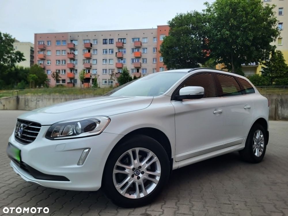 Volvo XC 60 D4 Geartronic Momentum - 3