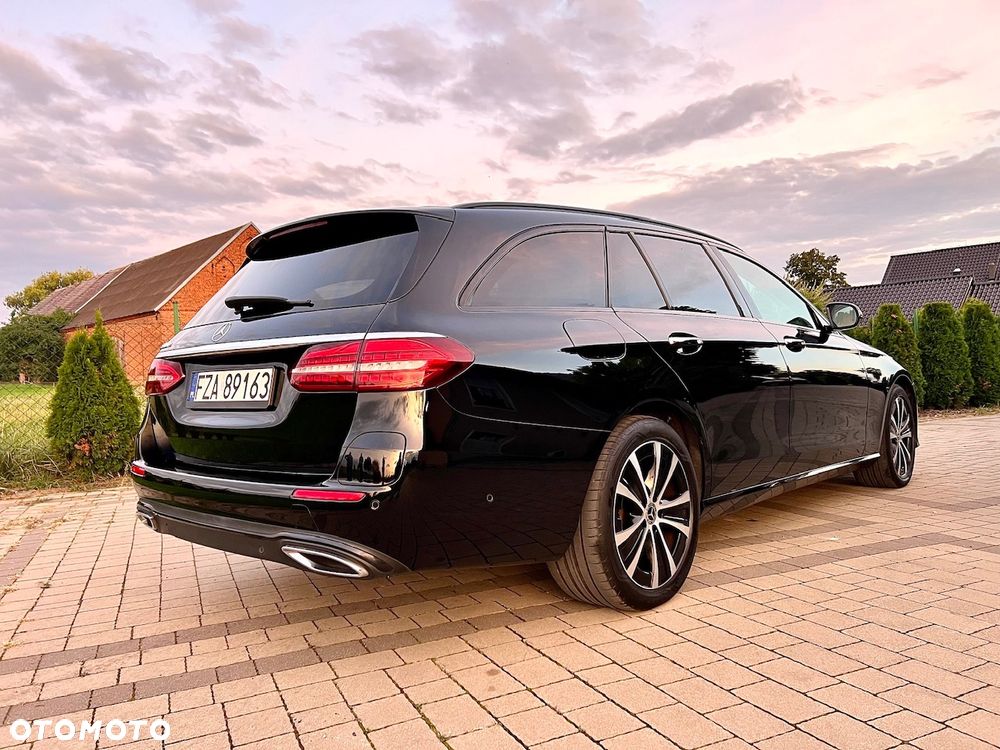Mercedes-Benz Klasa E 220 d 4Matic 9G-TRONIC Avantgarde - 11