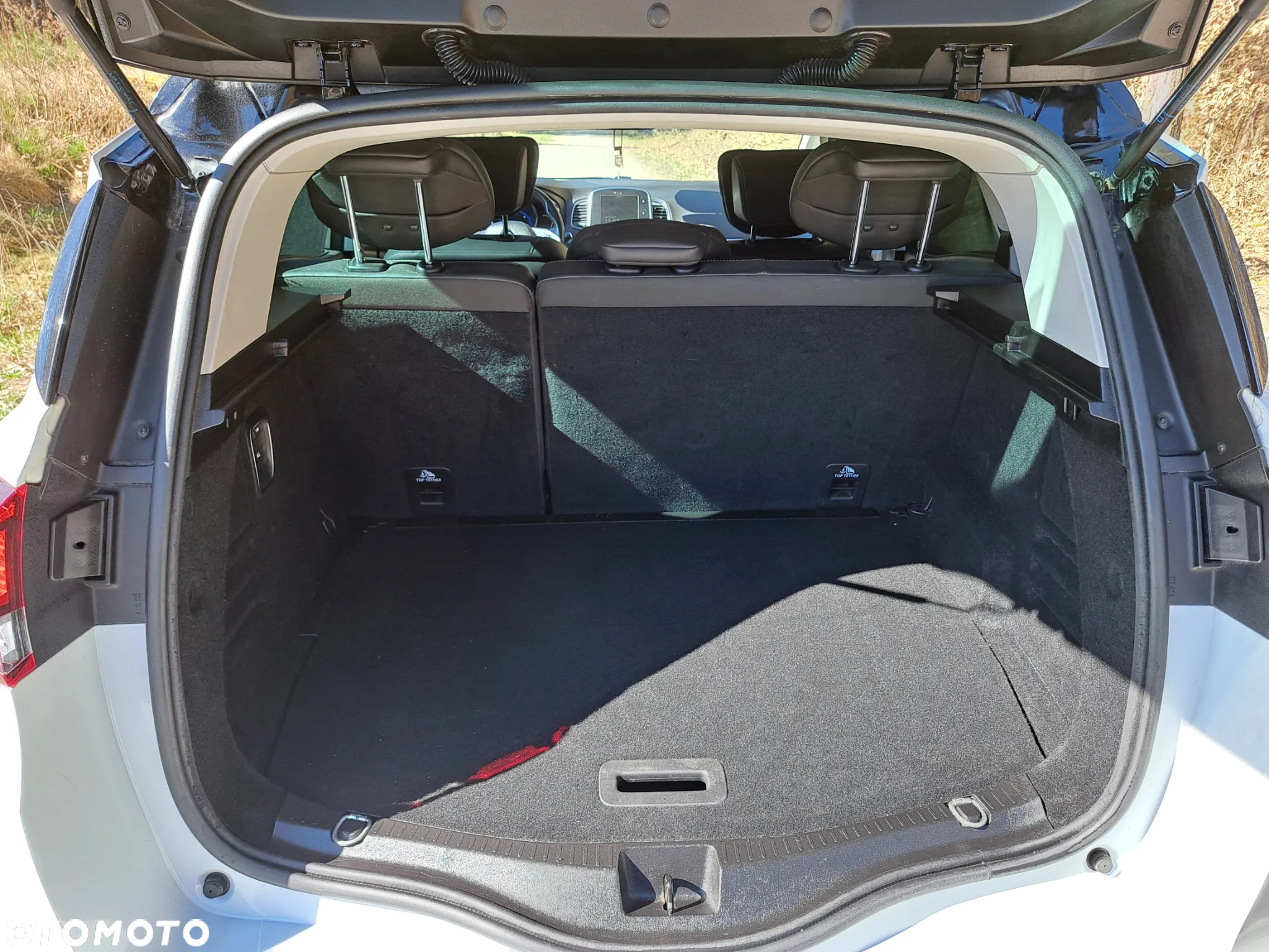 Renault Scenic 1.6 dCi Energy Bose - 18