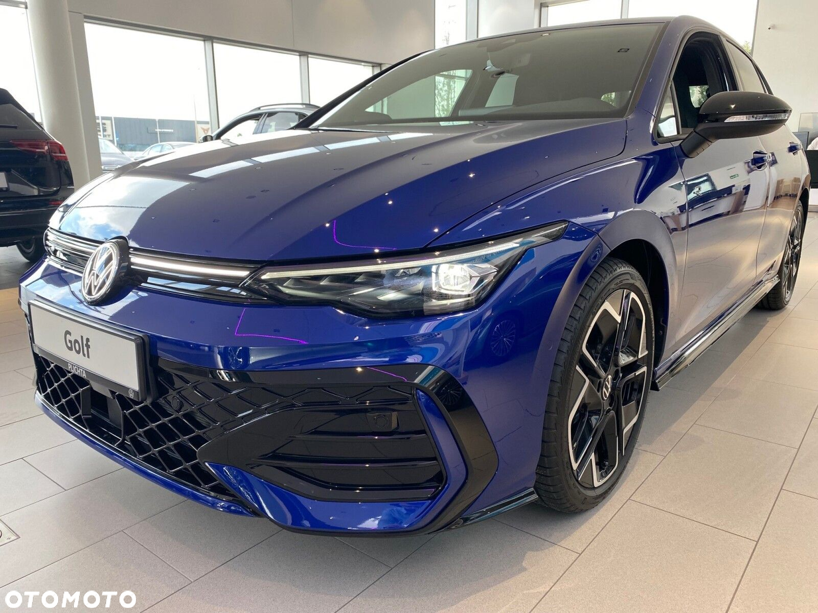 Volkswagen Golf - 8