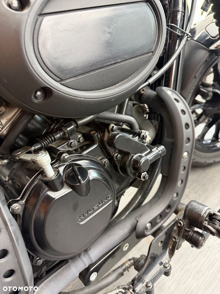 Hyosung GV - 8