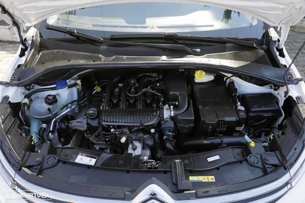 Citroën C3 1.2 PureTech Shine - 28