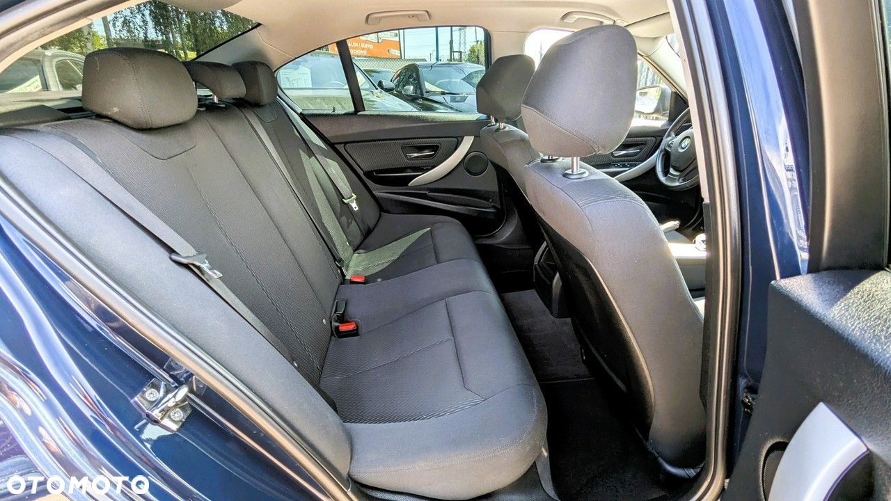 BMW Seria 3 - 15