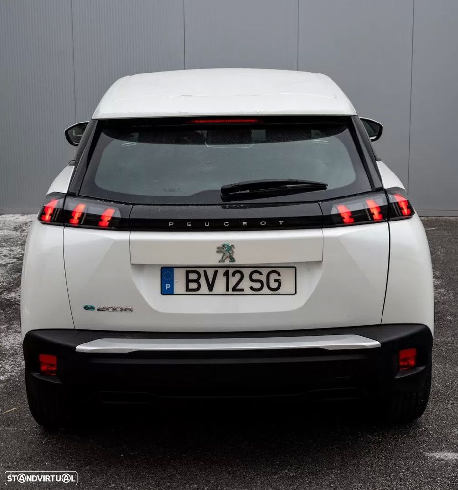 Peugeot e-2008 - 4