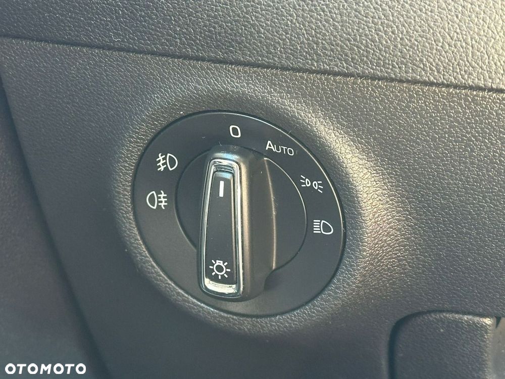 Skoda Karoq 2.0 TDI SCR 4x4 Style DSG - 32
