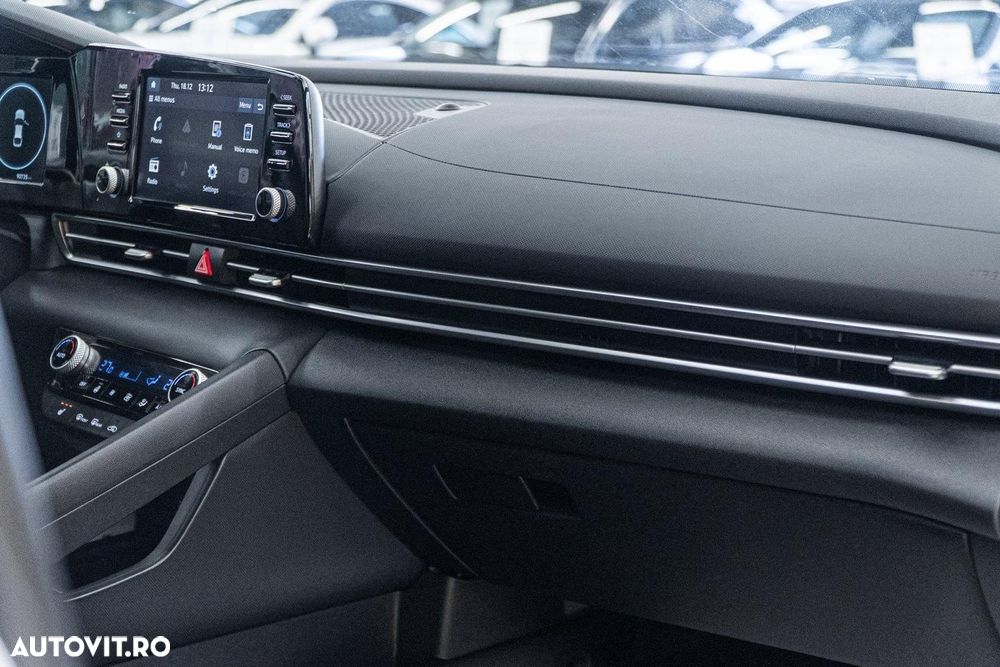 Hyundai Elantra 1.6 l 123 CP 6MT Highway - 32