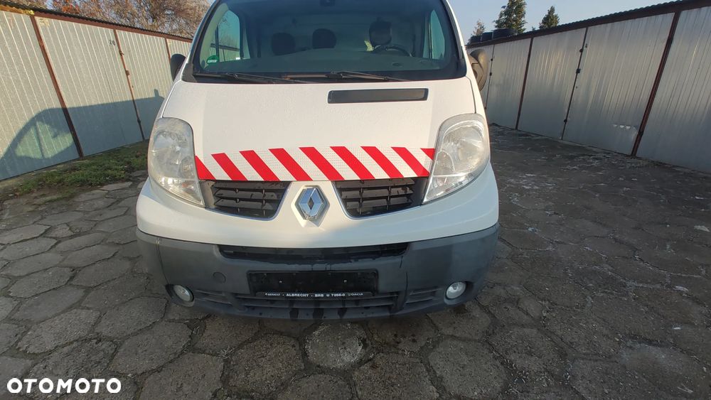 Renault TRAFIC - 8