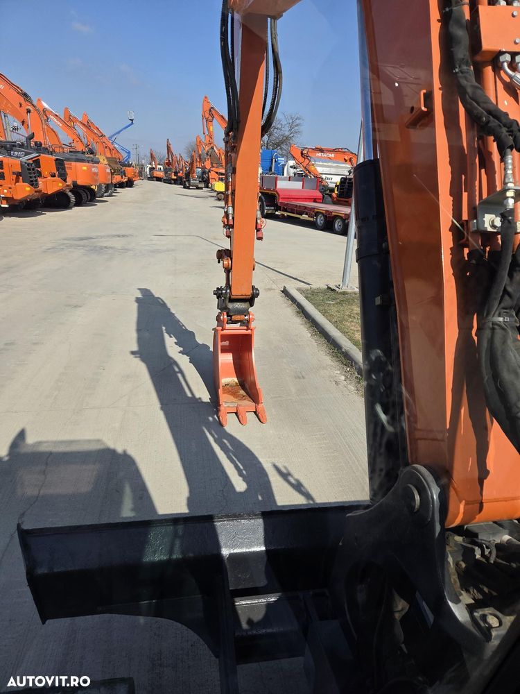 Hitachi ZX85, 2022, 2.491h, 8,6t, CUPLA RAPIDA HIDRAULICA+3 CUPE NOI, LAMA NIVELARE, ad sapare 5m, inst picon, instalatia rotire atasament, senile cauciuc, AC, Camera spate, ridica 4,5t, latime 2,2m, CA NOU, posibilitate leasing 4 ani-PROMOTIE 62.900 EUR+Tva - 13