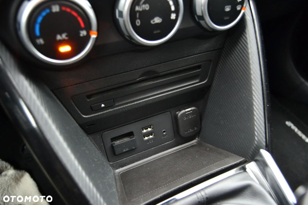 Mazda 2 SKYACTIV-G 90 Exclusive-Line - 40